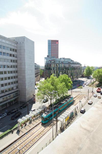 Hotel Tourist Frankfurt am Main Rum bild